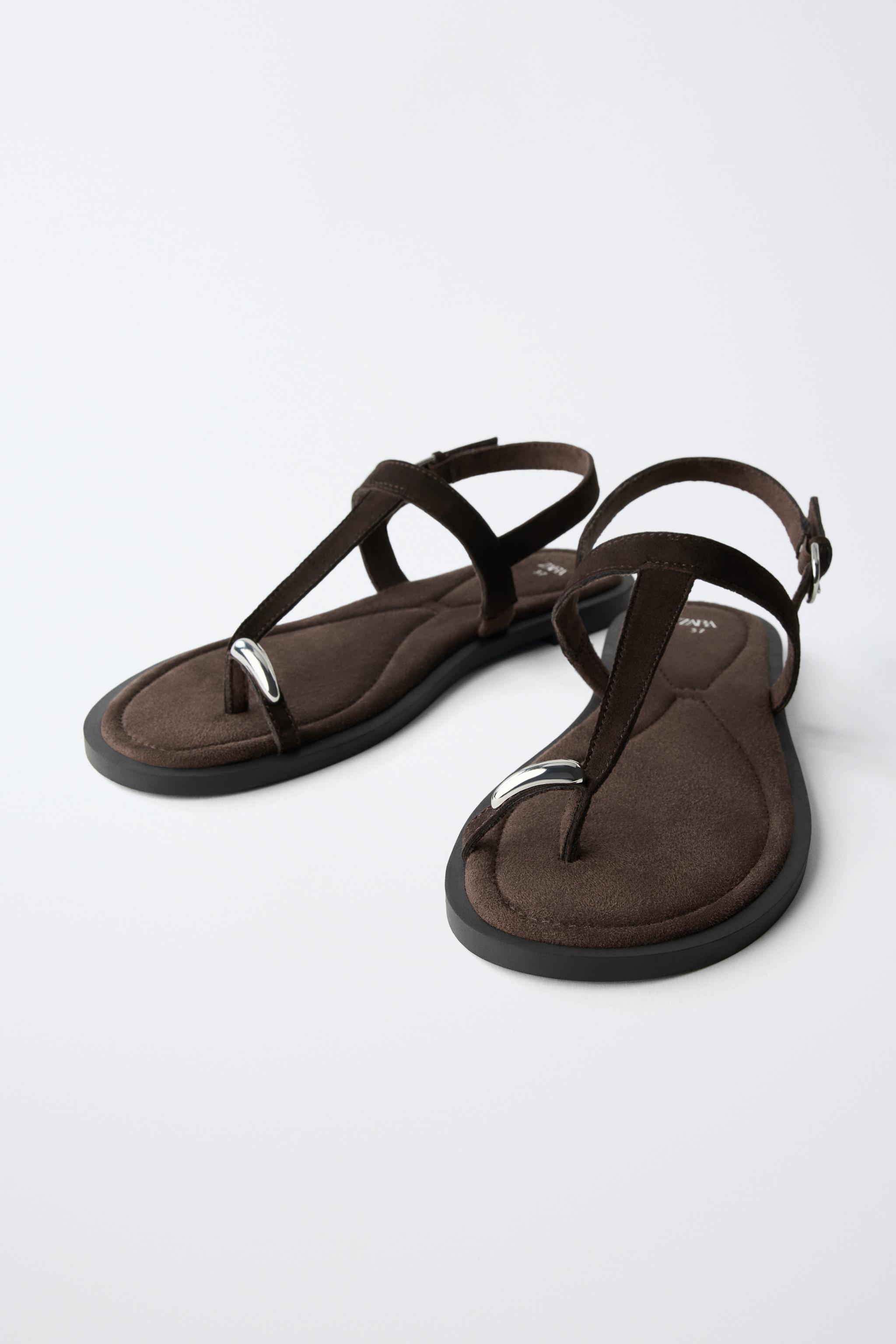 LEATHER SANDALS